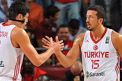Με τ’ αστέρια της η Τουρκία στο Ευρωμπάσκετ