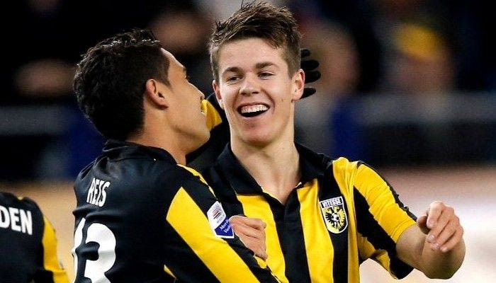 Φαν Χίνκελ πενταετίας στο “Στάμφορντ Μπριτζ”