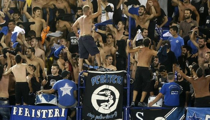 Πανό για τον Φύσσα από τους οργανωμένους του Ατρομήτου