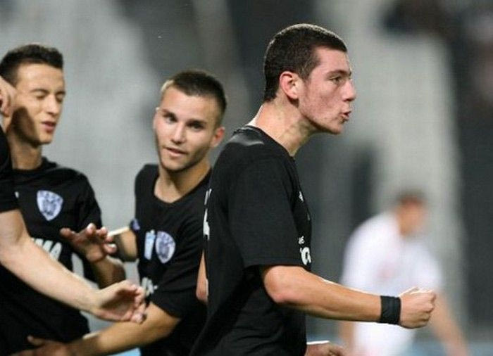 Ρήτρα 7.5 εκ. ευρώ σε Δεληγιαννίδη!