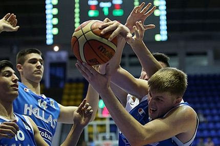 Ασταμάτητη η εθνική Παίδων