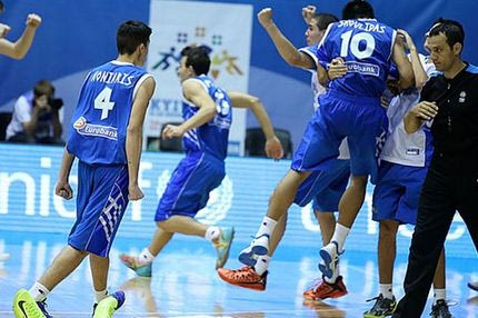 “Συγχαρητήρια στην εθνική Παίδων”