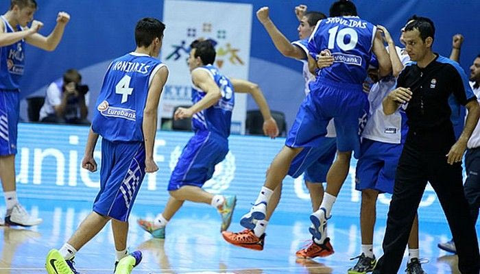 “Συγχαρητήρια στην εθνική Παίδων”