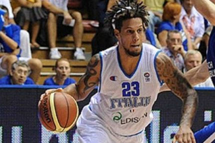 Το έσκασε ο Χάκετ και απολογείται