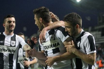 “Το όνομά μας με χρυσά γράμματα…”