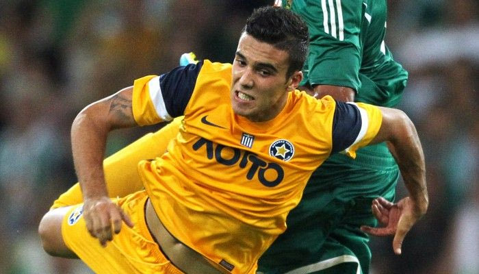 Μπάκος: “Μόνο στο εξωτερικό ο Κουρμπέλης”