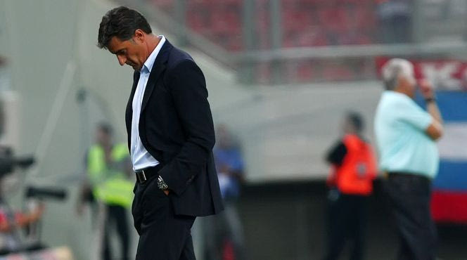 Τα νεύρα μου, τα χάπια μου κι ένα ταξί να φύγω