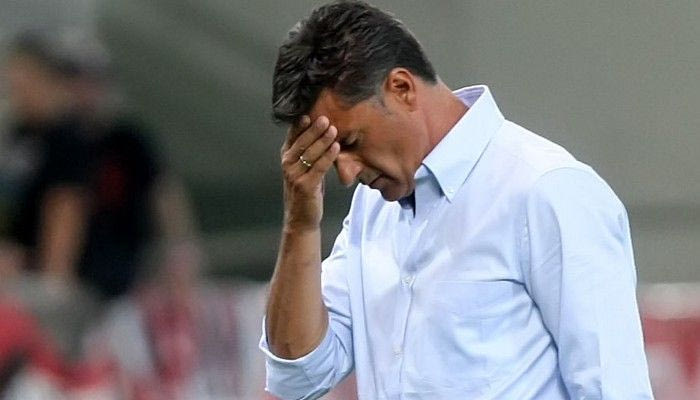 Ερυθρόλευκα ερωτηματικά