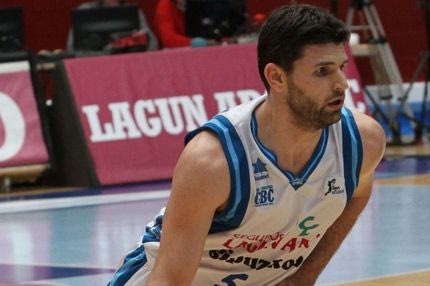 Παπαμακάριος με τη βούλα