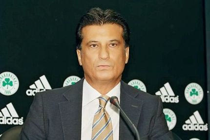 “Στην έξοδο όποιος συναναστρέφεται με Μαρινάκη”