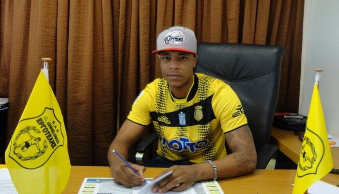 Ο Στέφενς, ο Πελέ και η λίστα των χαφ