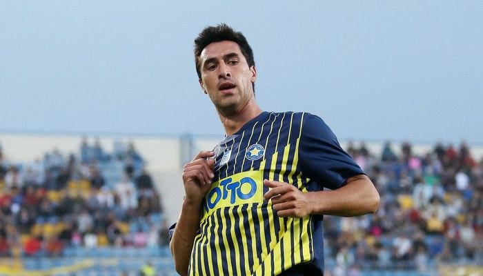 Μέσα Χουανλού και Περόνε