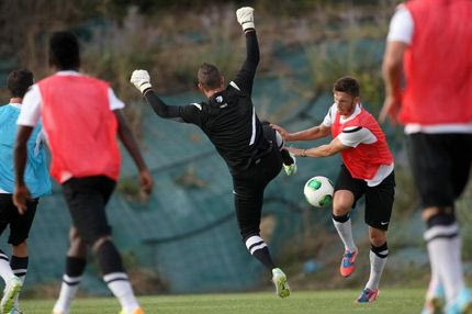 Ομιλία, τετ α τετ και ποικίλο πρόγραμμα