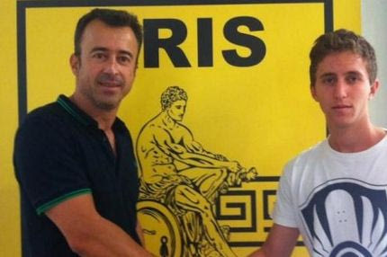 Επενδύει στον 17χρονο Σίμο