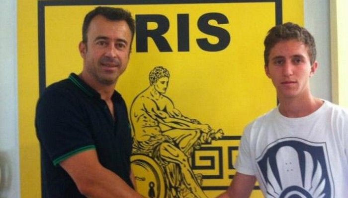 Επενδύει στον 17χρονο Σίμο