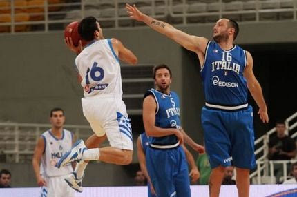 Το εκπληκτικό τρίποντο του Σλούκα