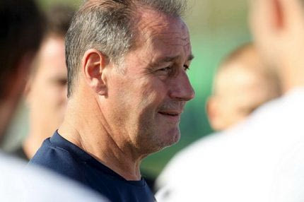 Συζήτηση Στέφενς με ποδοσφαιριστές, η αποστολή με Σάλκε (videos)