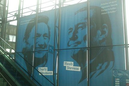 Λατρεία για τον Στέφενς