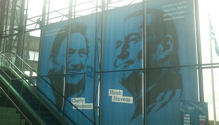 Λατρεία για τον Στέφενς