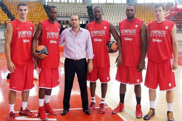 Αναχώρησε η αποστολή για το Καρπενήσι