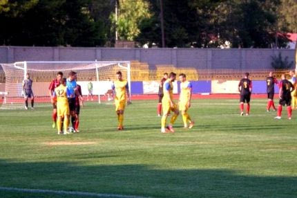 Νίκη επί της Κορίνθου στο ντεμπούτο του Εντό