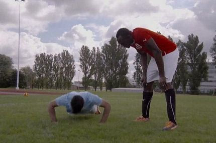 Ο Μπολτ προπονεί τον Αγκουέρο