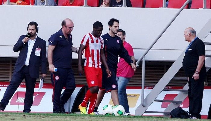 Σπασμούς στο στομάχι ο Κάμπελ