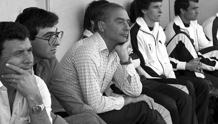 Απεβίωσε ο Τσερνάι