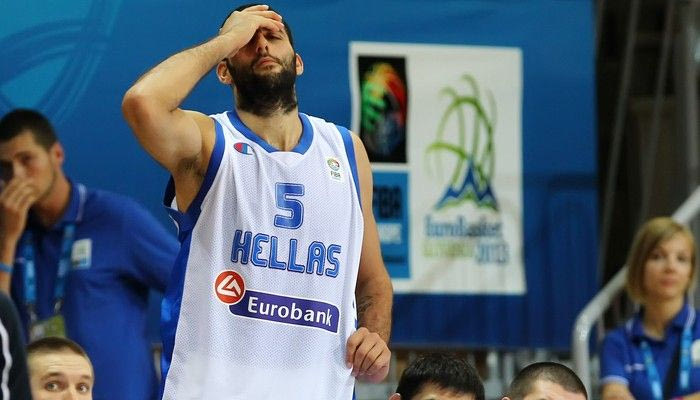 Μπουρούσης: “Να ρίξουμε ξύλο”