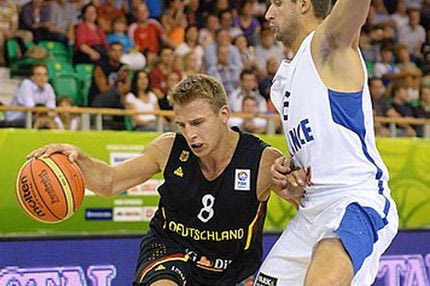 Η νίκη ήρθε από ψηλά για τη Γερμανία