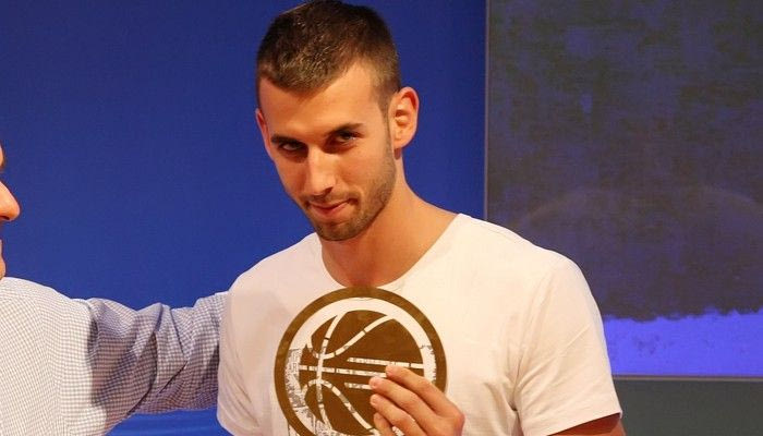 Γιάνκοβιτς: “Περιμένω να φάω την μπάλα στο κεφάλι από τον Διαμαντίδη”