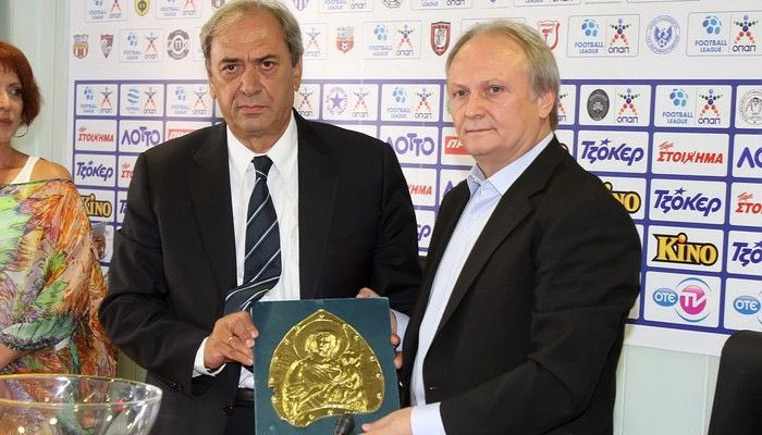 Η Παναγιά μαζί τους…