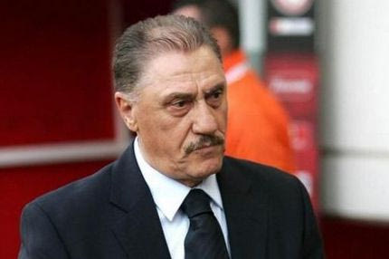 Μαντζουράκης: “Κακώς δεν αποβλήθηκε ο Πιπίνης”