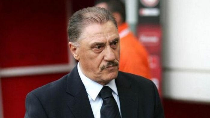 Μαντζουράκης: “Κακώς δεν αποβλήθηκε ο Πιπίνης”
