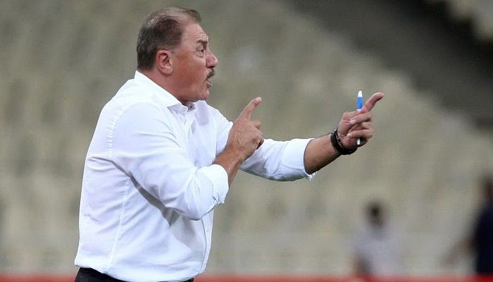Ματζουράκης: “Υπάρχουν και… πιστόλια!”