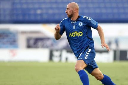 Αδεια σε Παπαδόπουλο, όχι σε Σηφάκη