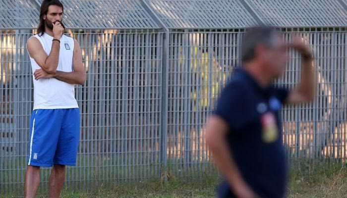 Ο Γιώργος Σαμαράς ενημερώνει τον ΠΑΟΚ για τη Σαχτιόρ