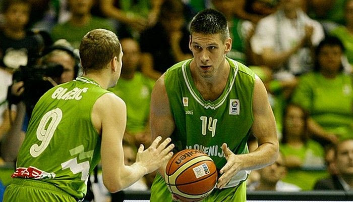 Ίδρωσε η Σλοβενία στην πρεμιέρα