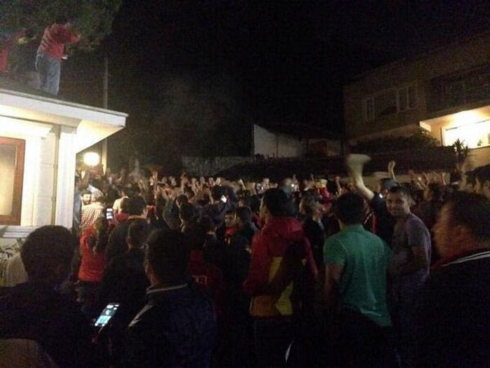 Στηρίζουν τον Τερίμ οι οπαδοί της Γαλατάσαραϊ