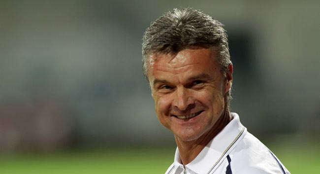 Βαζέχα: “Εύχομαι να επιστρέψει η ΑΕΚ στην Α’ κατηγορία”