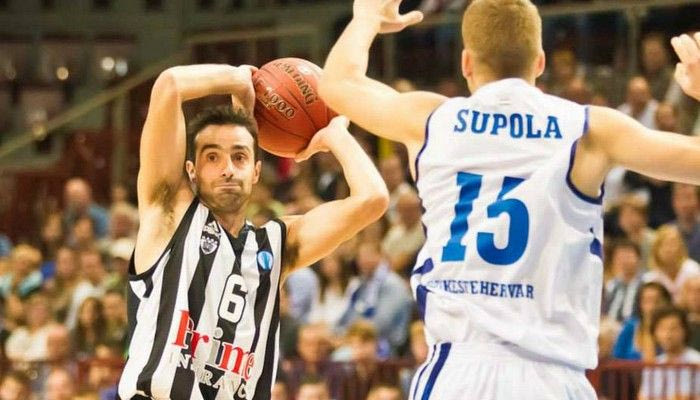 Άλμπα Φέχερβαρ – ΠΑΟΚ 88-89