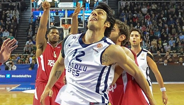 Στη Γαλατάσαραϊ και επίσημα ο Γκονλούμ