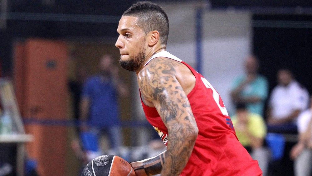 Ο Χάκετ πιέζει να μείνει στον Ολυμπιακό