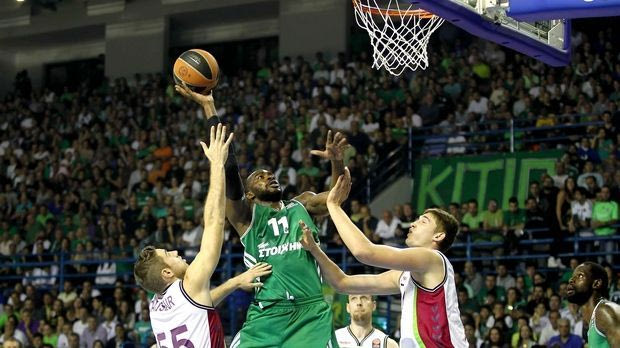 Πονάει ο Λάσμε, αποχώρησε από την προπόνηση