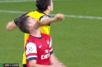 Έξαλλοι με τον Λεβαντόφσκι στην Άρσεναλ
