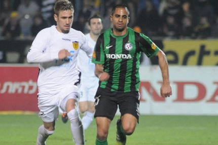 Ήττα στο ντέρμπι για Μακάμπι, πρωτιά για Άλκμααρ