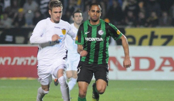 Ήττα στο ντέρμπι για Μακάμπι, πρωτιά για Άλκμααρ