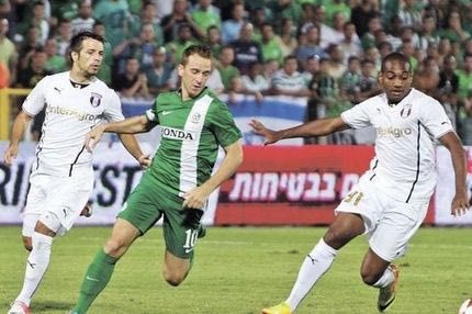 Άφιξη χωρίς δηλώσεις αλλά με Αστυνομία