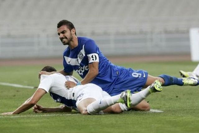 “Μη γελάς που έπεσα, κλάψε γιατί σηκώνομαι”