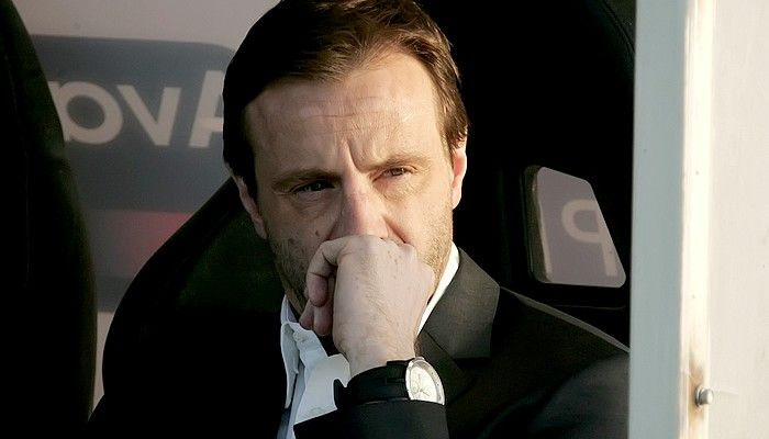 Στο τραπέζι πάντα το όνομα του Μάντζιου